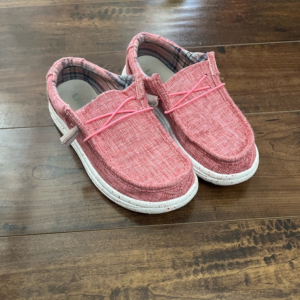 Womens shoes